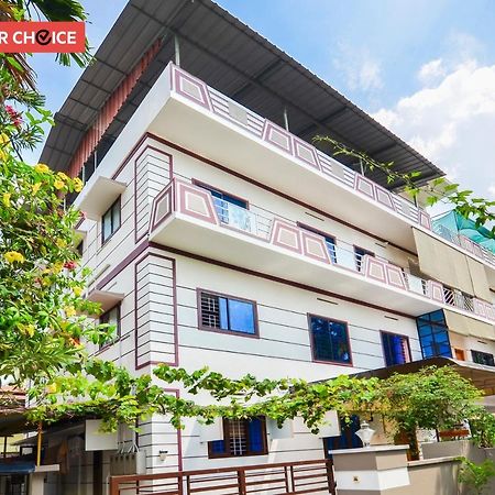 Oyo Home 81801 Akash Villa Trippapur Eksteriør bilde