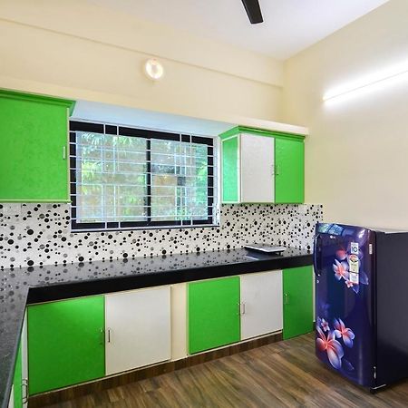 Oyo Home 81801 Akash Villa Trippapur Eksteriør bilde