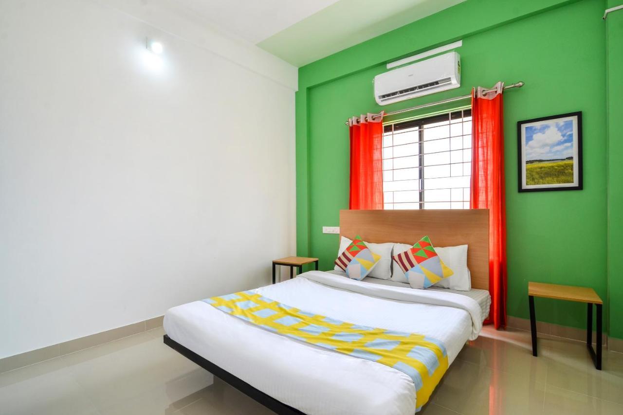 Oyo Home 81801 Akash Villa Trippapur Eksteriør bilde