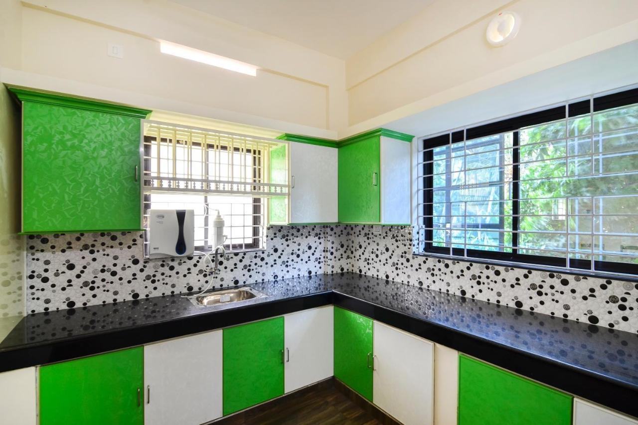Oyo Home 81801 Akash Villa Trippapur Eksteriør bilde