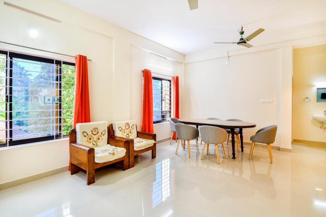 Oyo Home 81801 Akash Villa Trippapur Eksteriør bilde