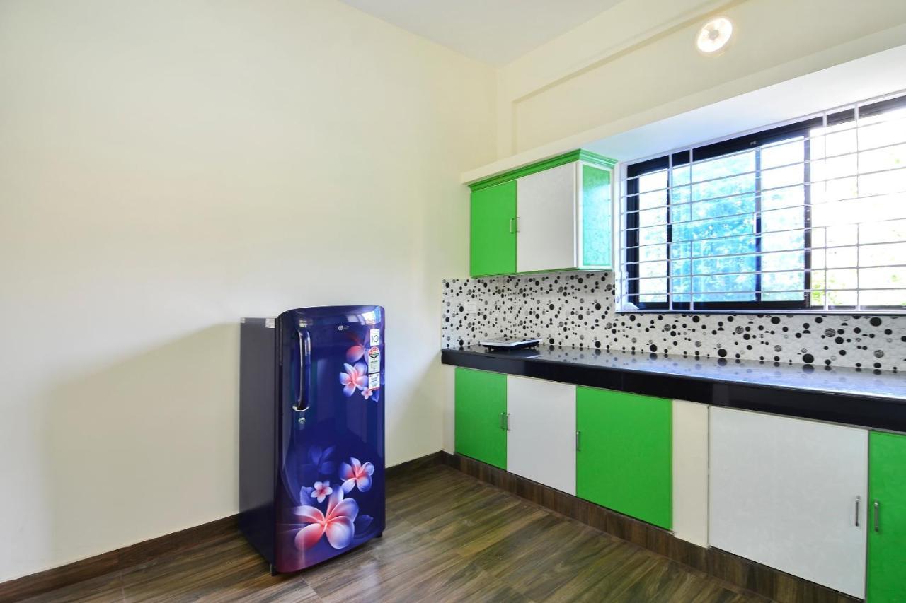 Oyo Home 81801 Akash Villa Trippapur Eksteriør bilde
