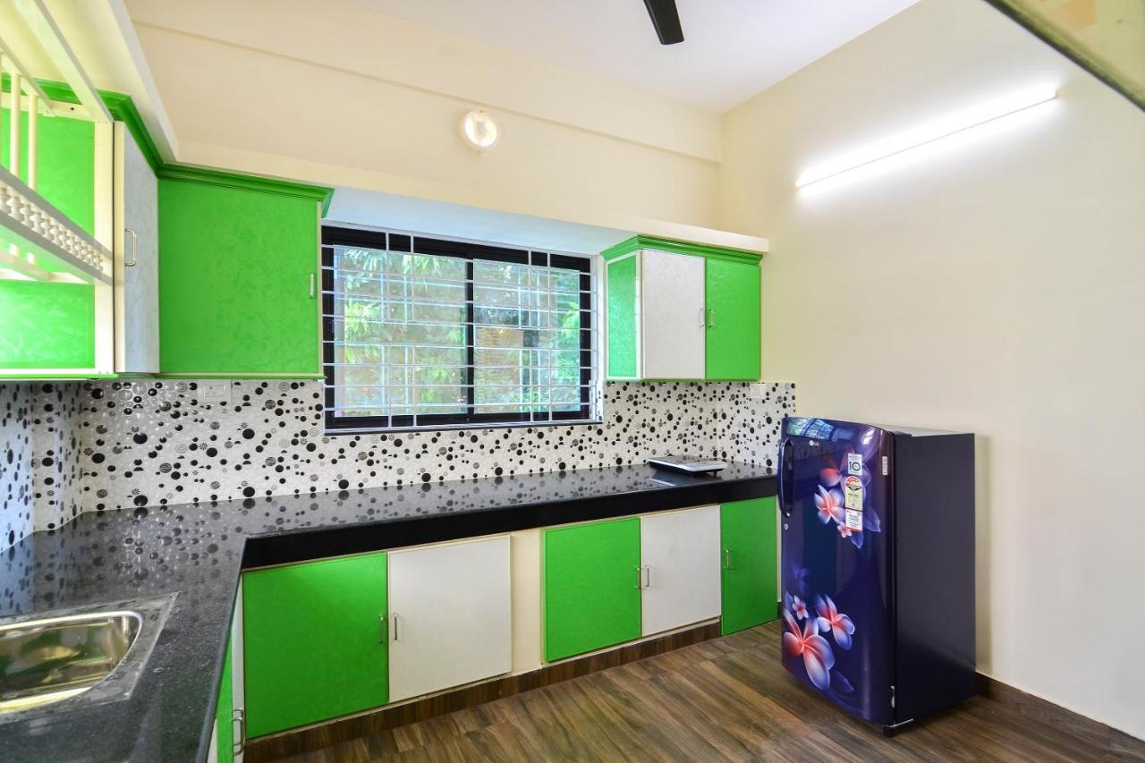 Oyo Home 81801 Akash Villa Trippapur Eksteriør bilde
